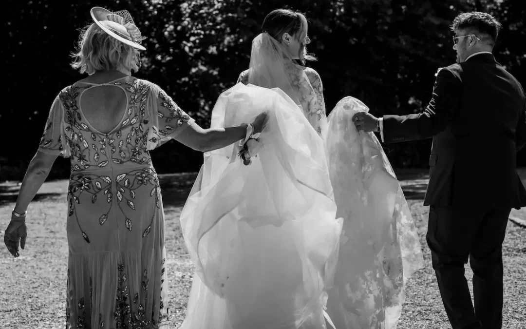 The Absolute Most Treasured Wedding Moments That Stay With You